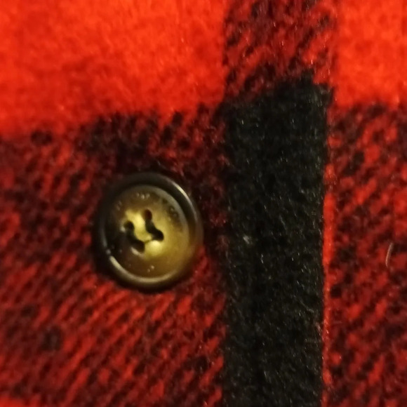 Flannel buffalo check plaid button down shacket pockets oversized small - Picture 6 of 11